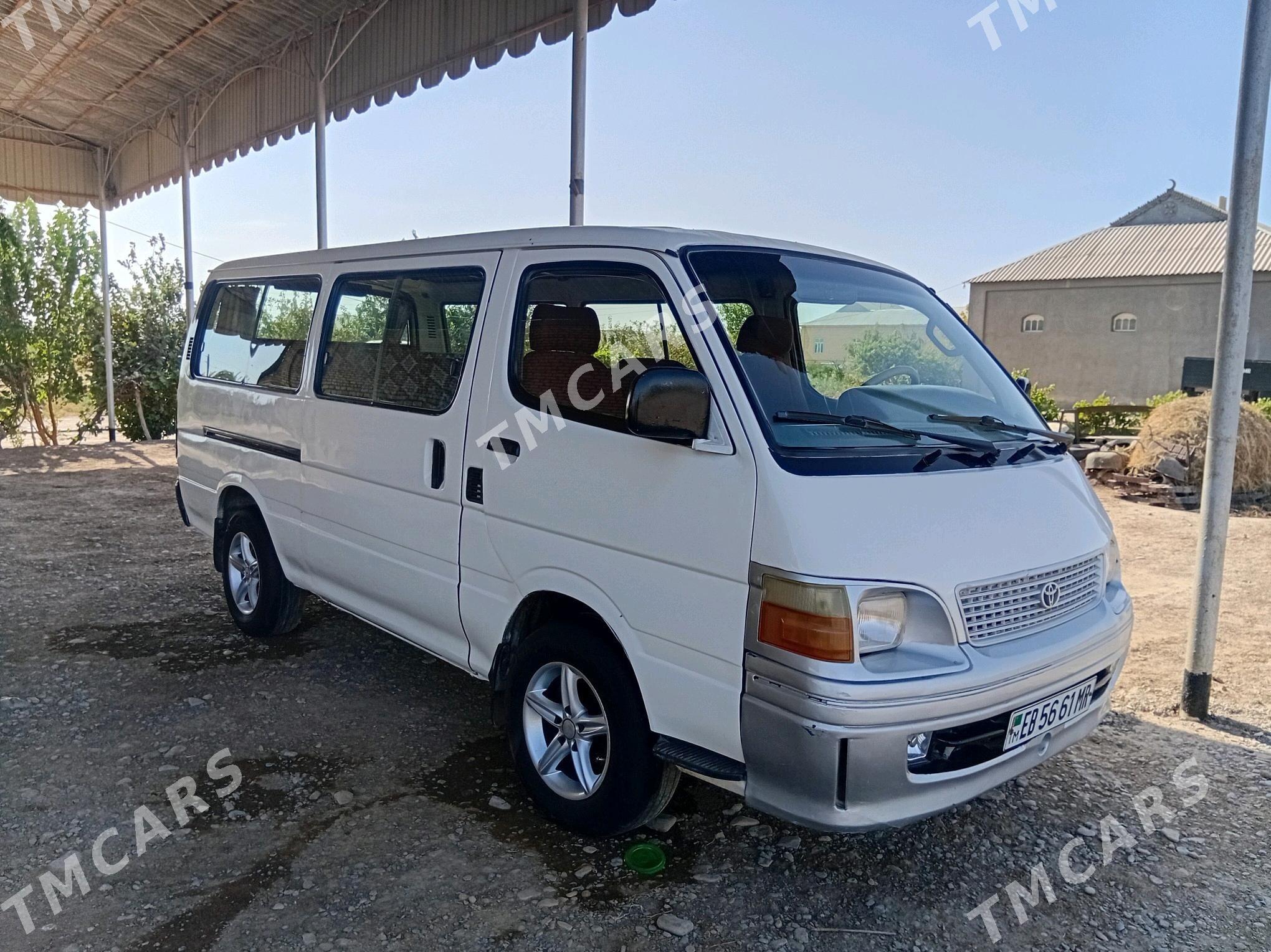 Toyota Hiace 2003 - 105 000 TMT - Мары - img 6