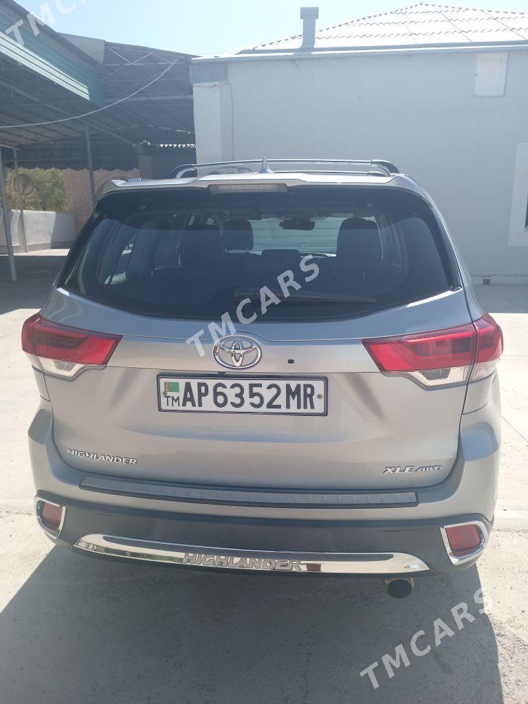 Toyota Highlander 2019 - 595 000 TMT - Мары - img 6
