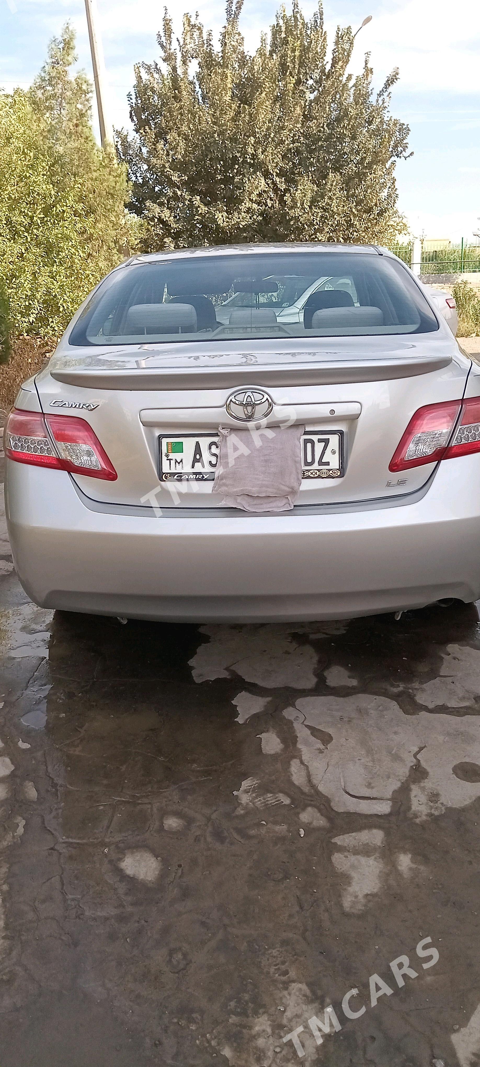 Toyota Camry 2010 - 160 000 TMT - Дашогуз - img 3