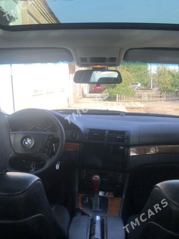 BMW 530 2002 - 128 000 TMT - Mary - img 9