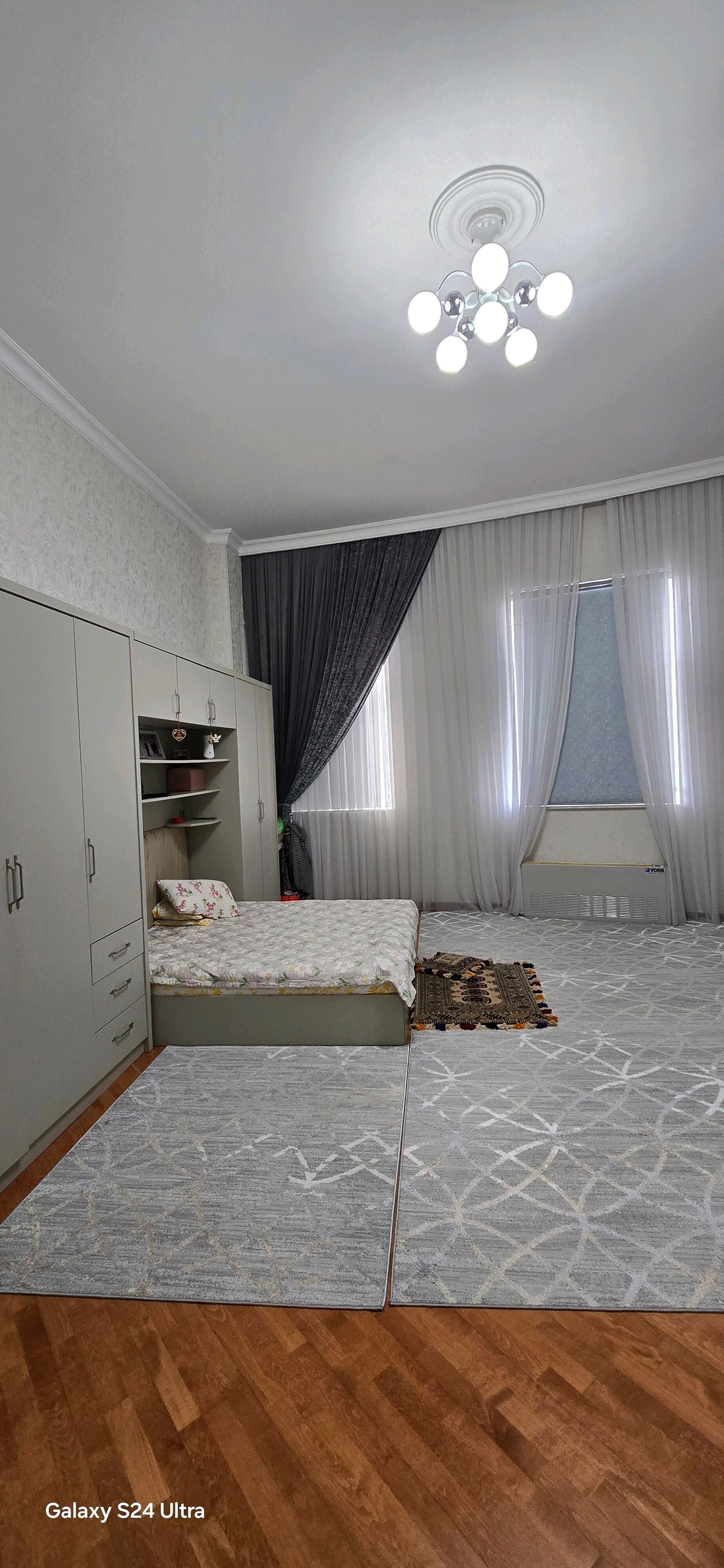 SATLYK ELITKA MOSKOWSKI 4 KOM - Moskowskiý köç. (10 ýyl abadançylyk şaýoly) - img 1