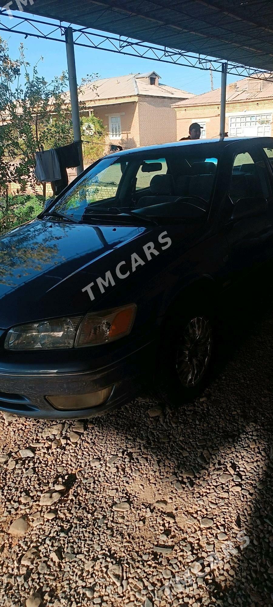 Toyota Camry 2000 - 130 000 TMT - Байрамали - img 4