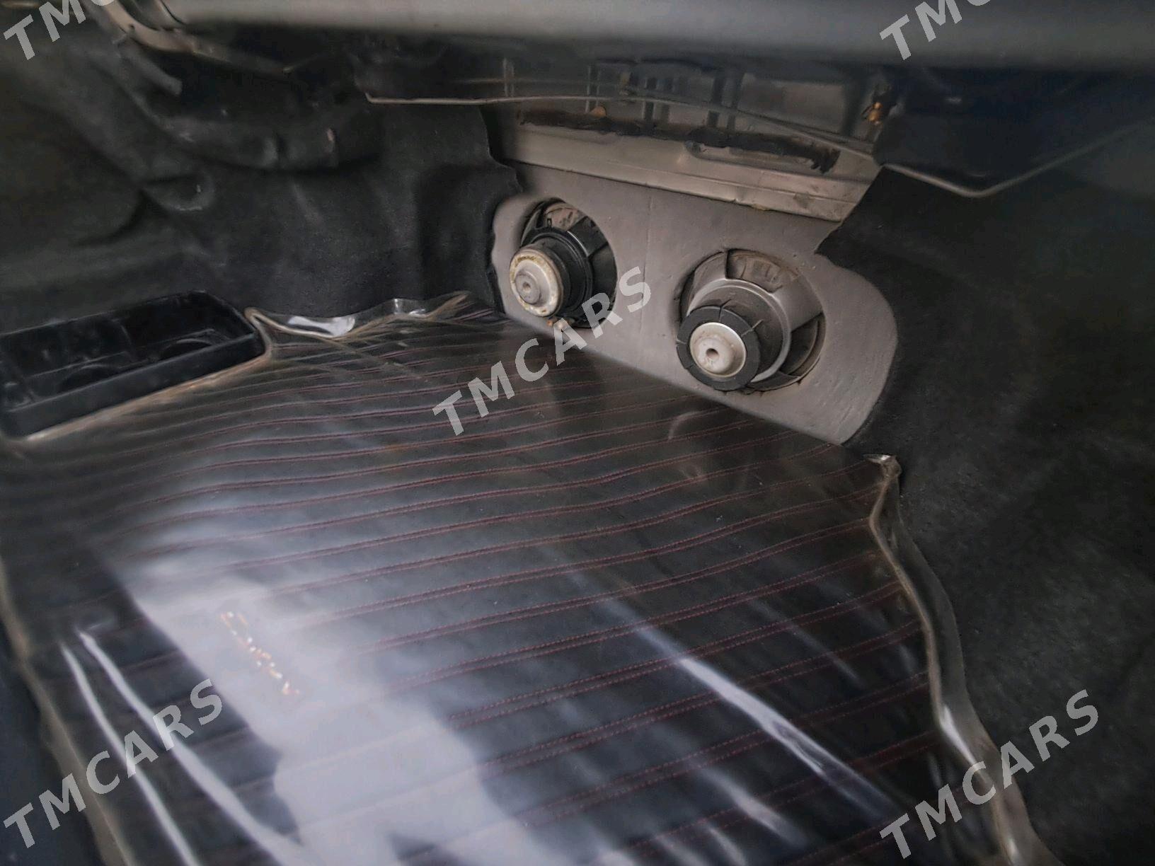 Toyota Camry 2002 - 188 000 TMT - Gyzylarbat - img 3