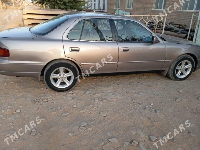 Toyota Camry 1993 - 95 000 TMT - Mary - img 6