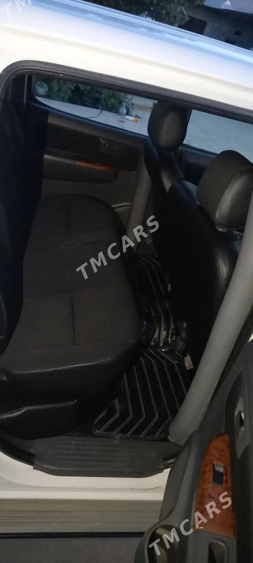 Toyota Hilux 2013 - 350 000 TMT - Гёкдепе - img 5