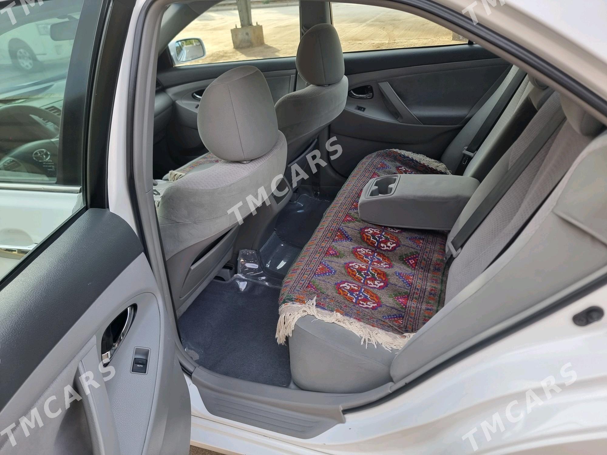 Toyota Camry 2011 - 225 000 TMT - Губадаг - img 3