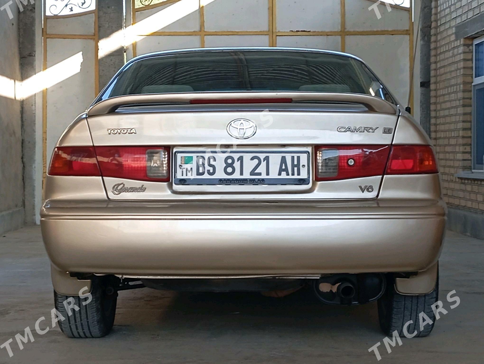 Toyota Camry 2001 - 130 000 TMT - Бахарден - img 3