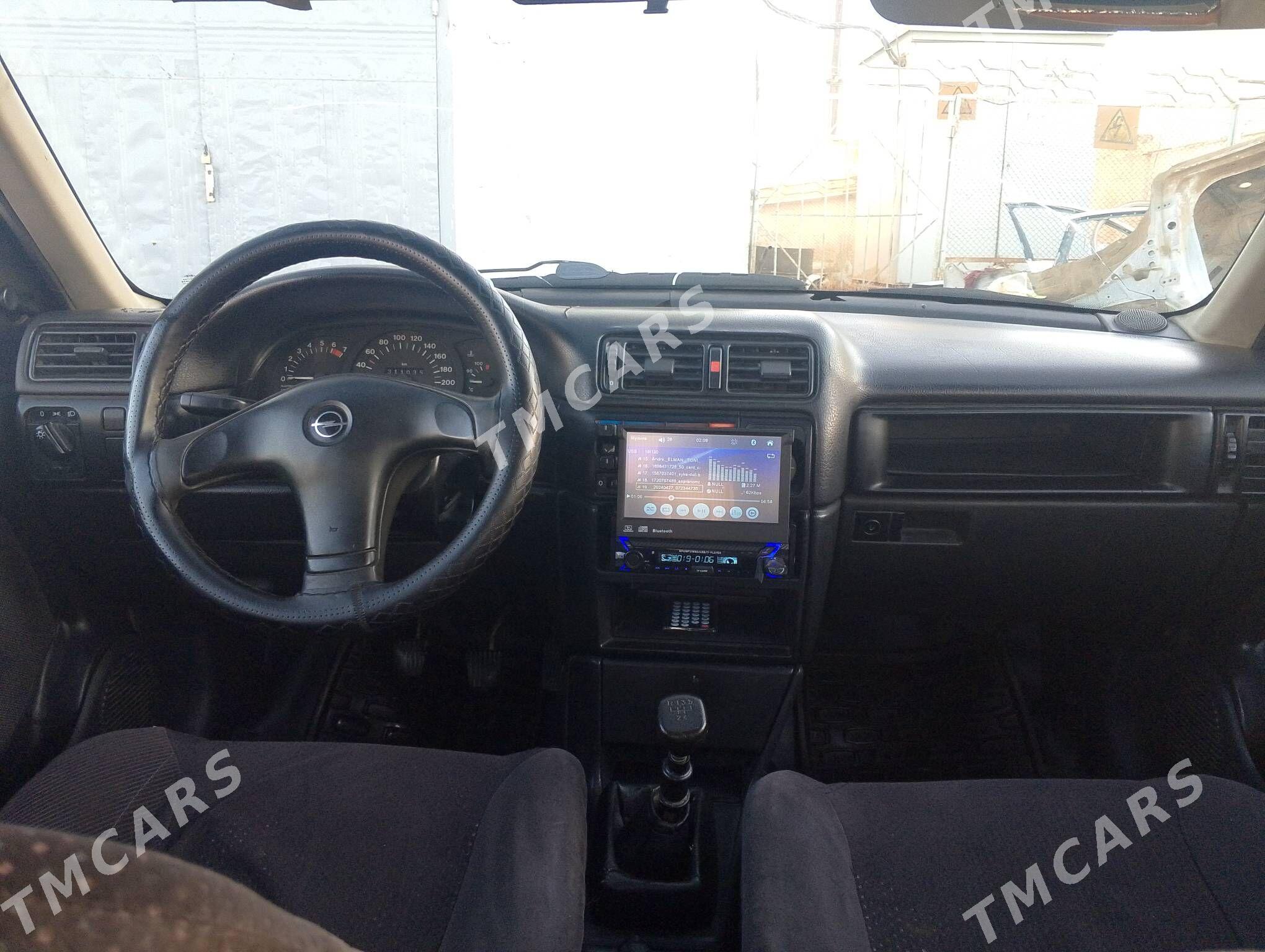 Opel Vectra 1993 - 45 000 TMT - Gyzylarbat - img 6