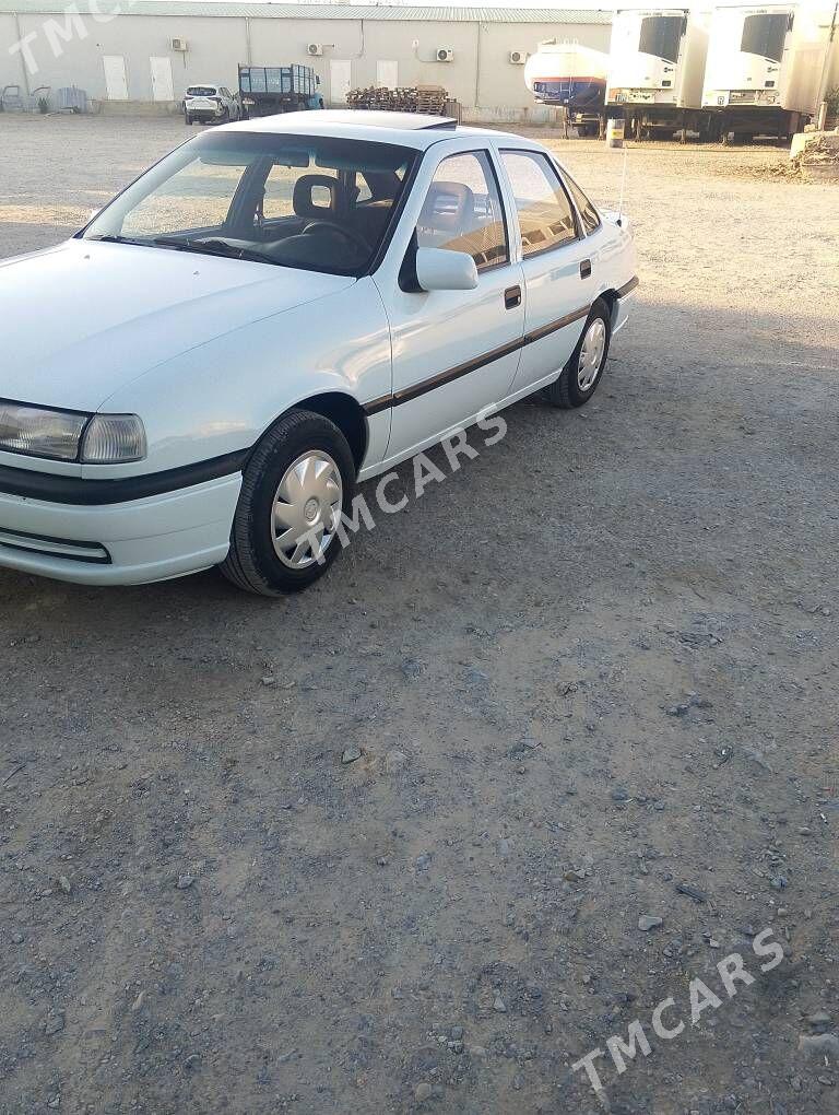 Opel Vectra 1993 - 45 000 TMT - Gyzylarbat - img 8