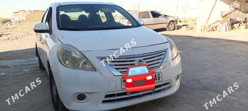 Nissan Versa 2011 - 92 000 TMT - Ашхабад - img 2