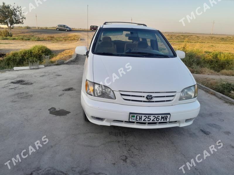 Toyota Sienna 2002 - 145 000 TMT - Мары - img 2