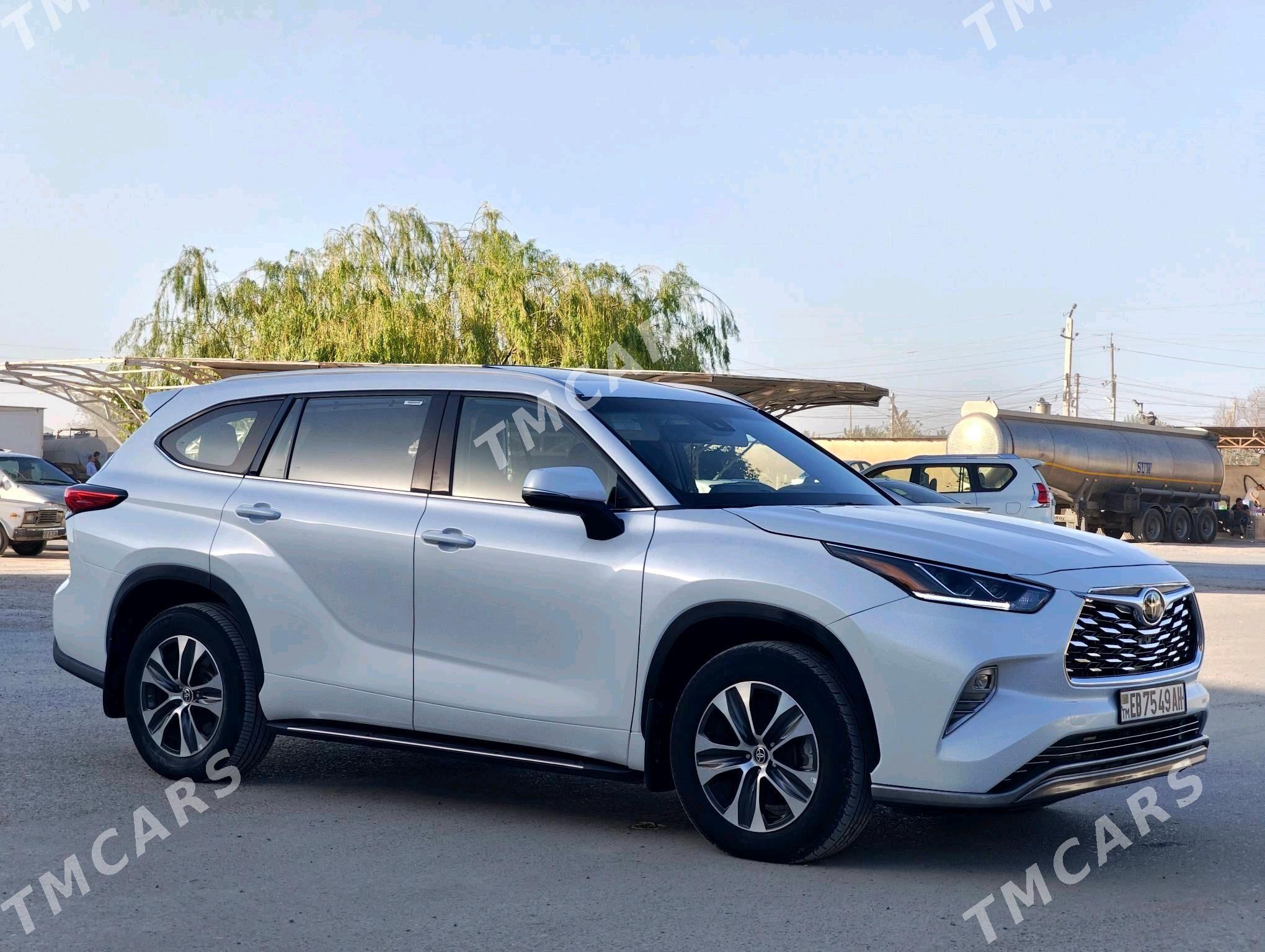 Toyota Highlander 2022 - 520 000 TMT - Ашхабад - img 4