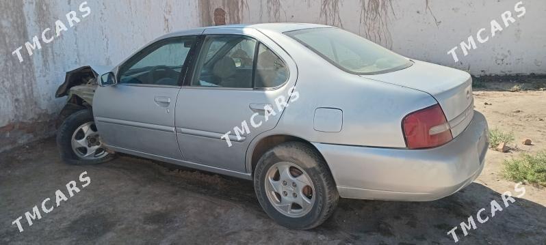 Nissan Altima 2000 - 25 000 TMT - Кёнеургенч - img 6