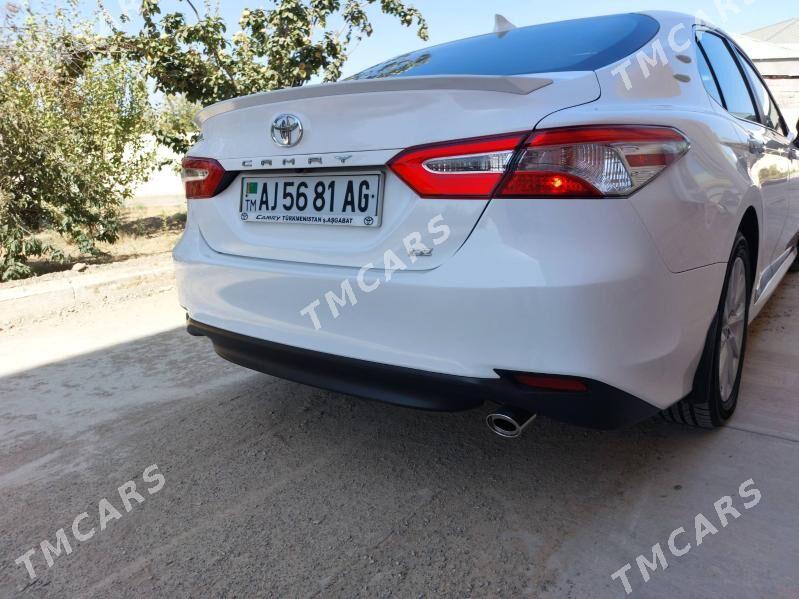 Toyota Camry 2019 - 278 000 TMT - Бузмеин - img 5