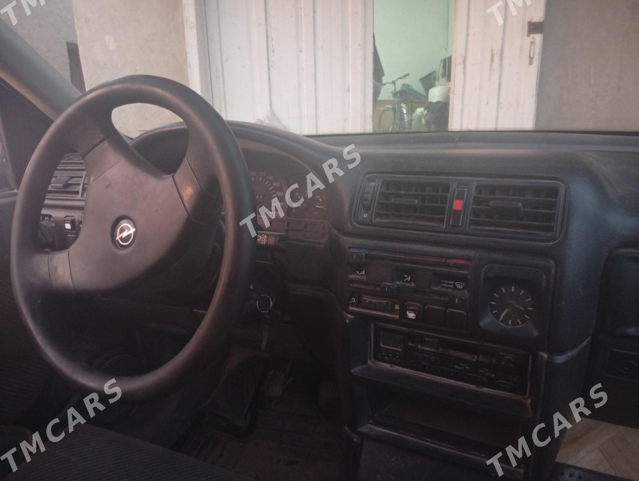 Opel Vectra 1991 - 30 000 TMT - Şabat etr. - img 4