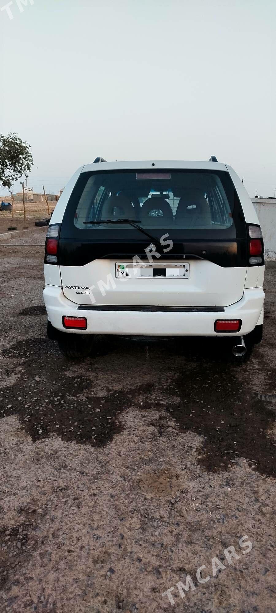 Mitsubishi Nativa 2010 - 180 000 TMT - Теджен - img 1