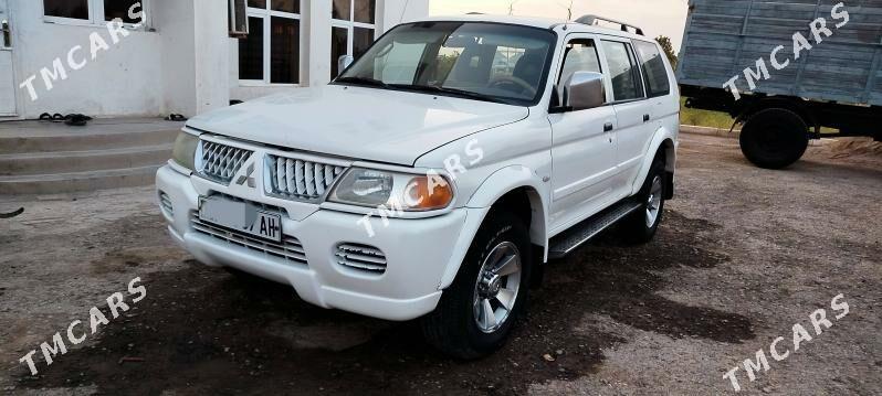 Mitsubishi Nativa 2010 - 180 000 TMT - Теджен - img 5