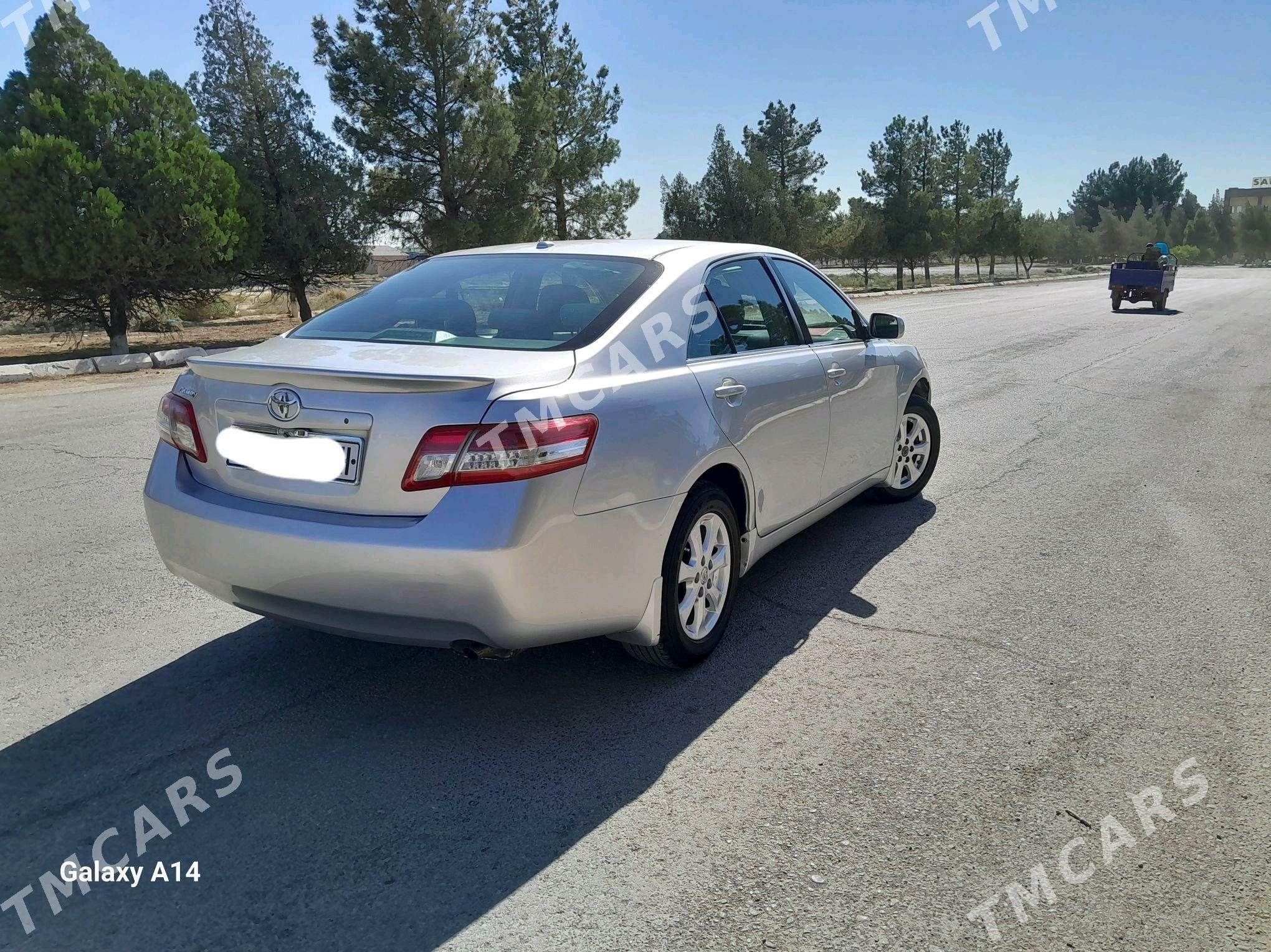 Toyota Camry 2010 - 180 000 TMT - Sarahs - img 3