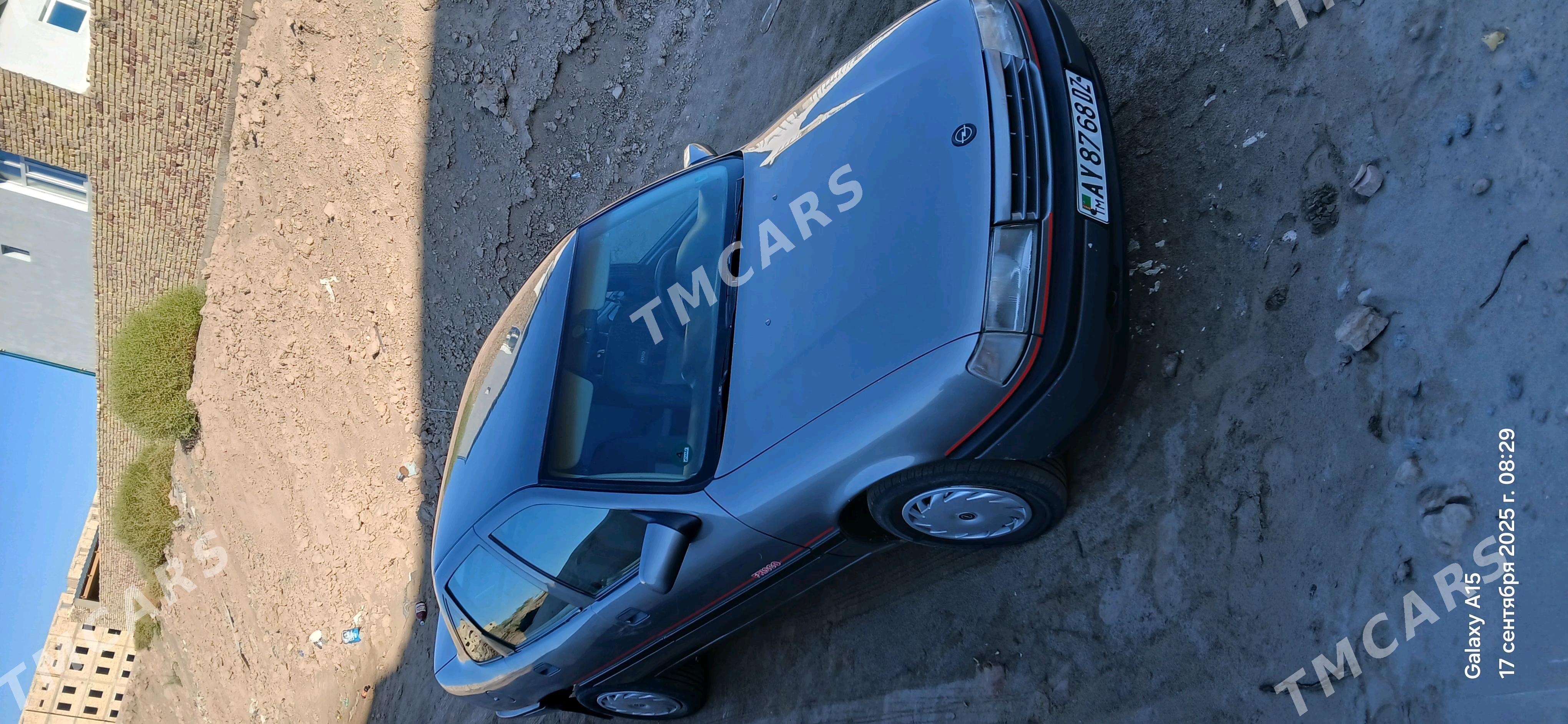 Opel Vectra 1992 - 45 000 TMT - Гурбансолтан Едже - img 6