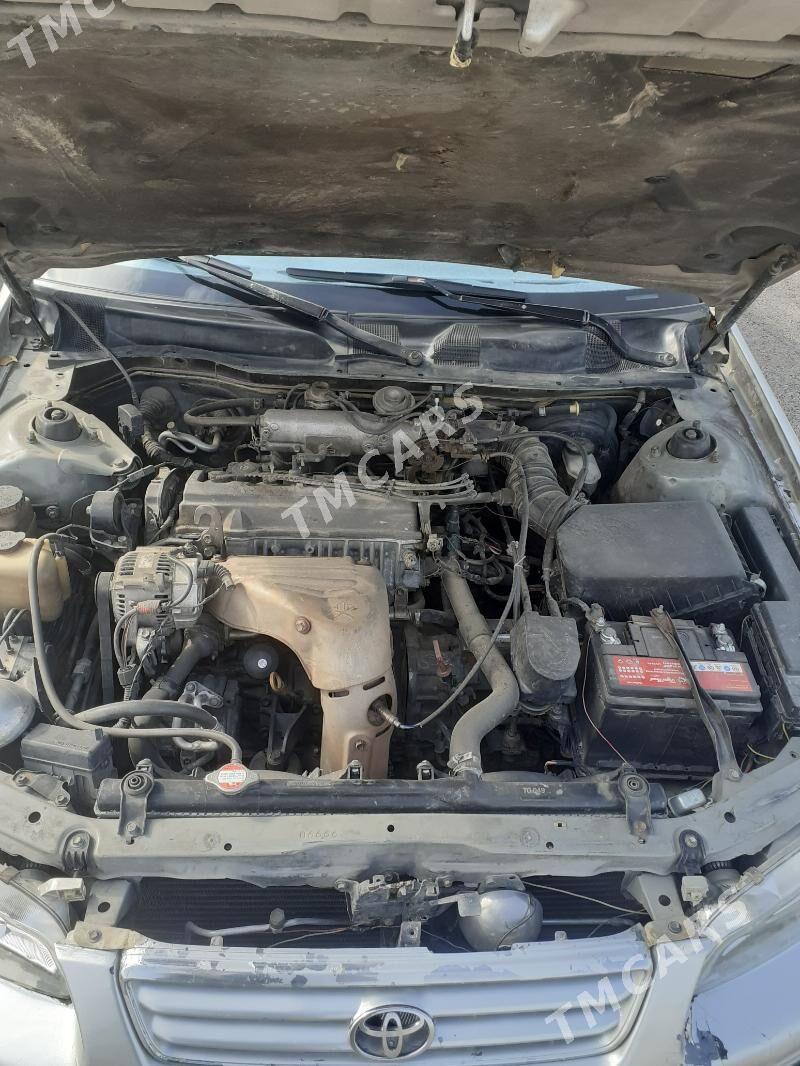 Toyota Camry 2000 - 130 000 TMT - Мары - img 3
