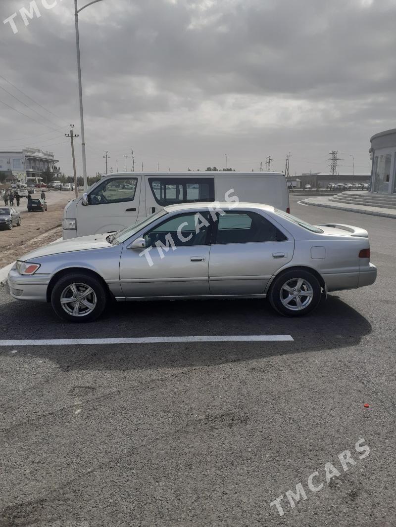 Toyota Camry 2000 - 130 000 TMT - Мары - img 2