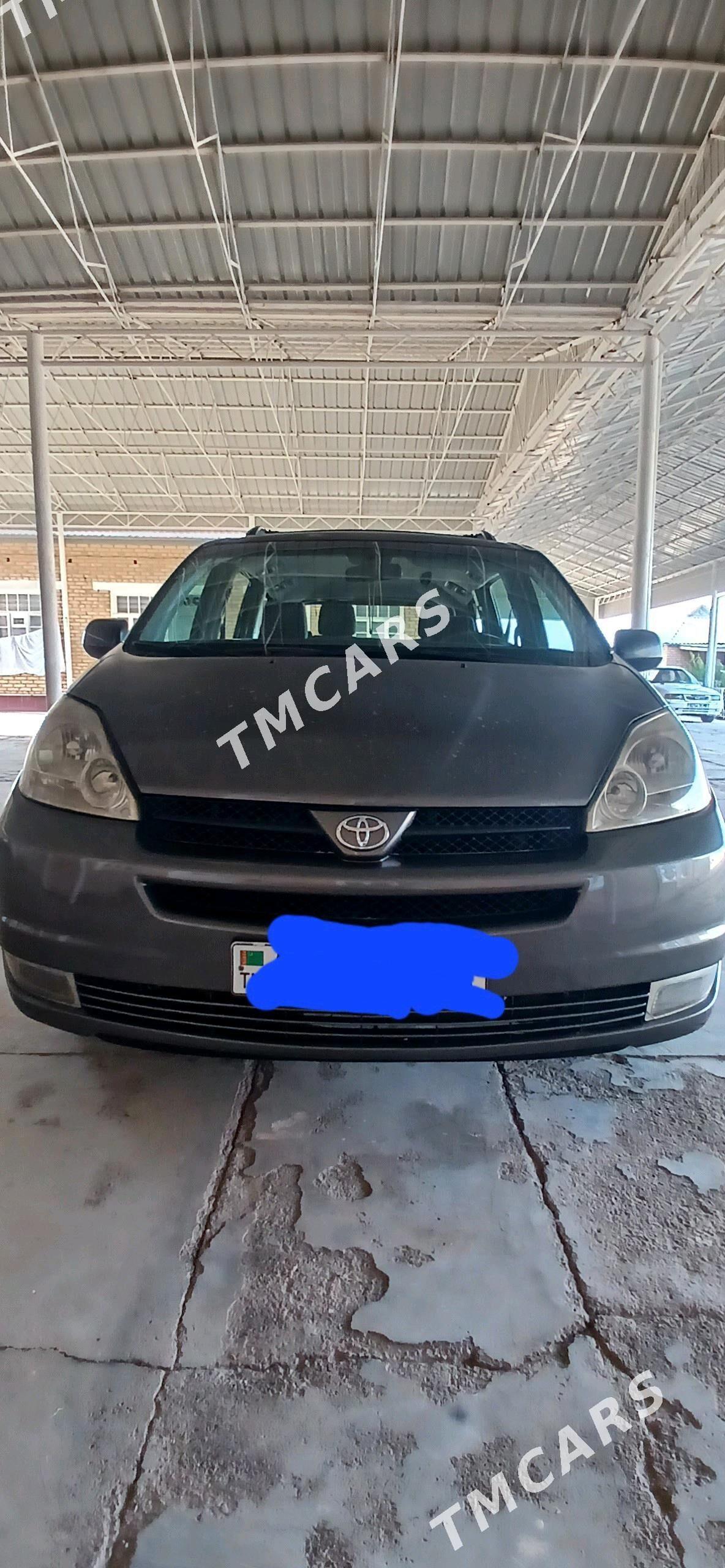 Toyota Sienna 2005 - 240 000 TMT - Байрамали - img 2