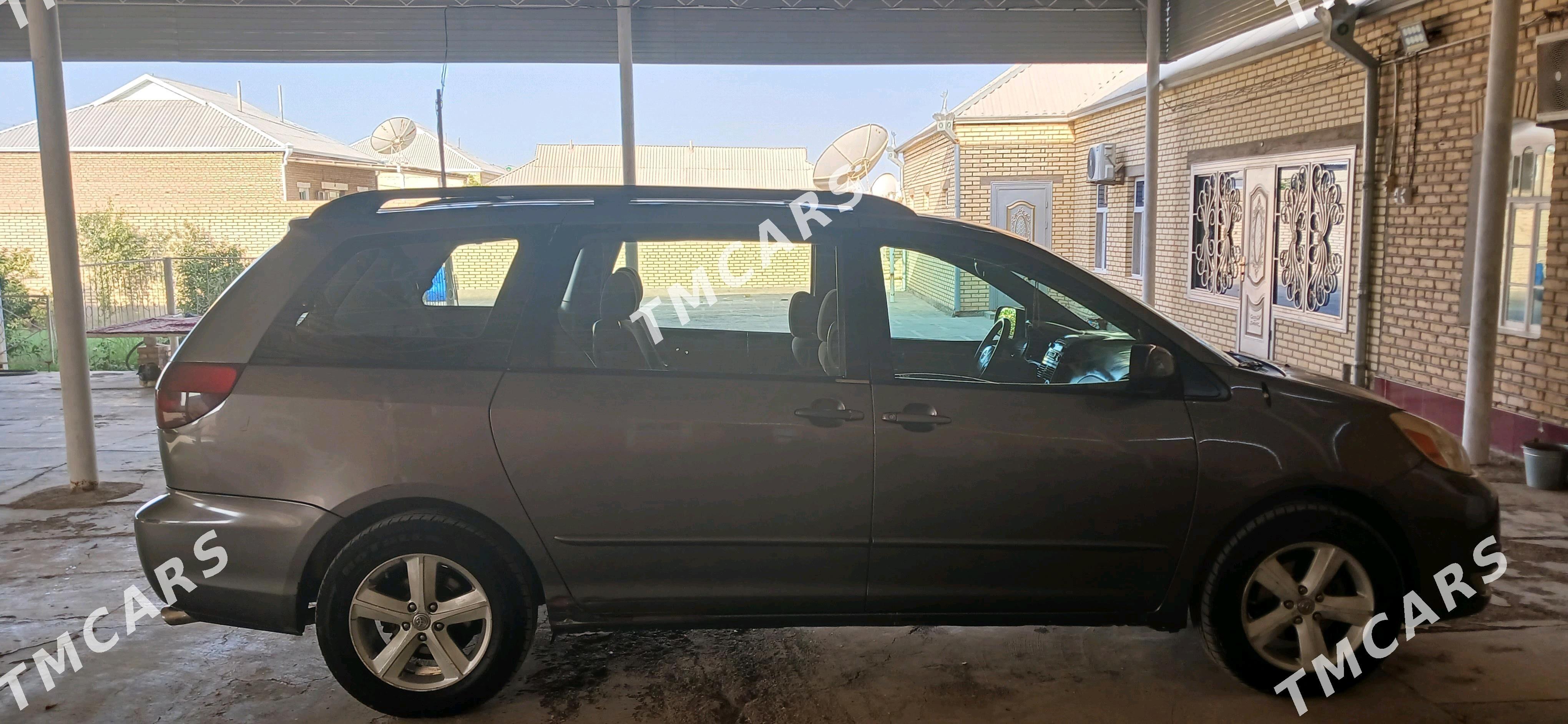 Toyota Sienna 2005 - 240 000 TMT - Байрамали - img 6