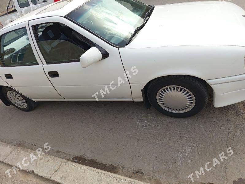 Opel Vectra 1992 - 30 000 TMT - Ruhabat (90-njy razýezd) - img 2