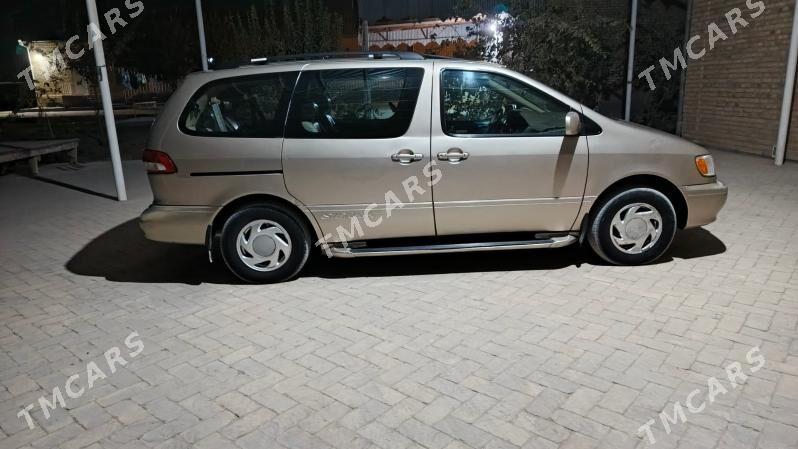 Toyota Sienna 2002 - 190 000 TMT - Baýramaly - img 2