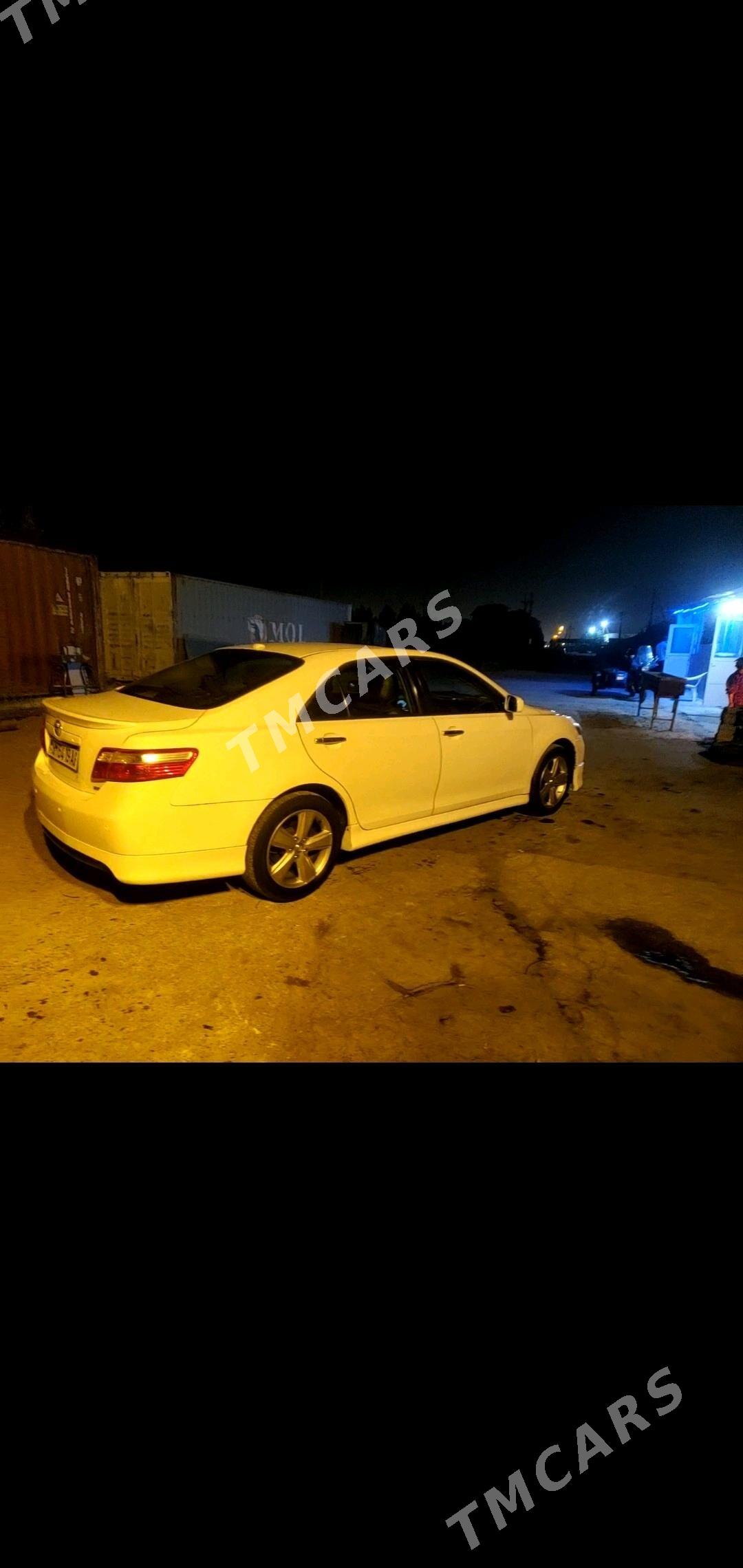 Toyota Camry 2009 - 230 000 TMT - Büzmeýin - img 3