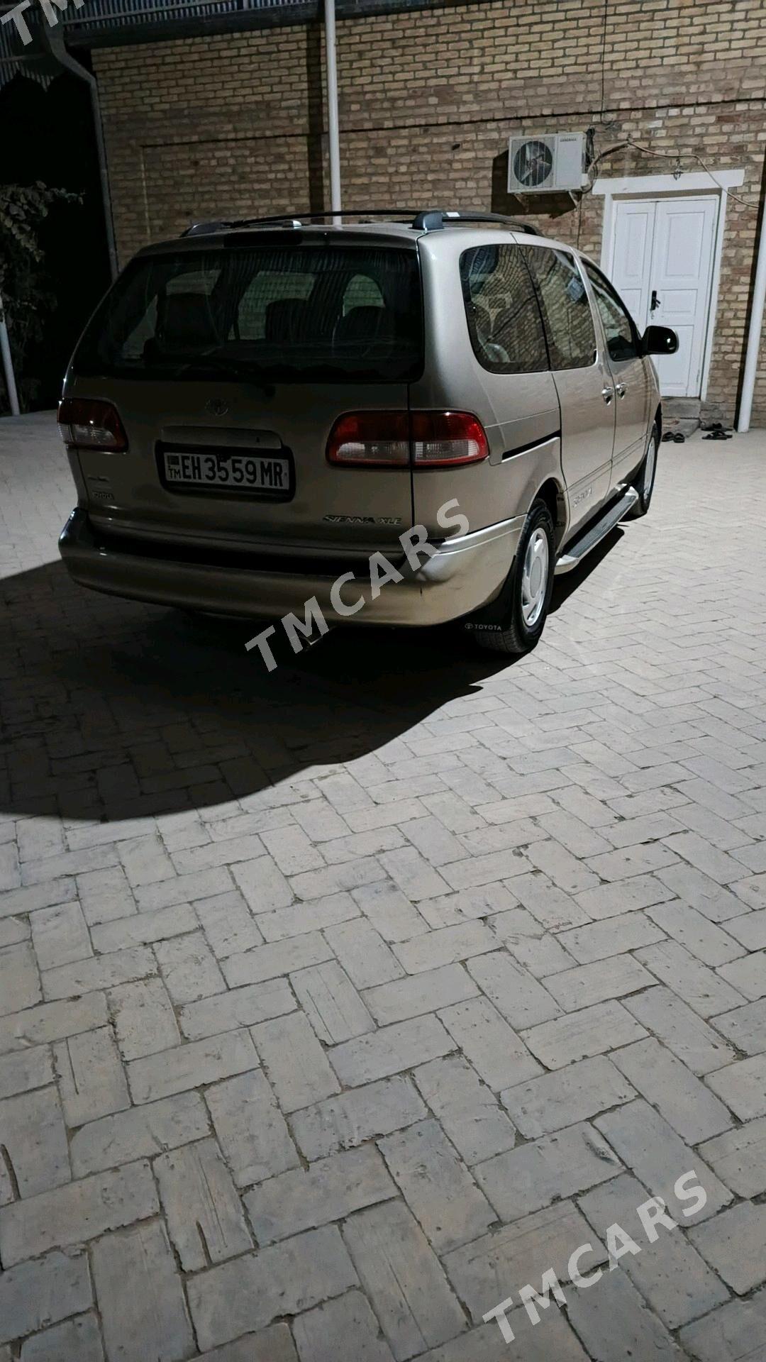 Toyota Sienna 2002 - 190 000 TMT - Baýramaly - img 9