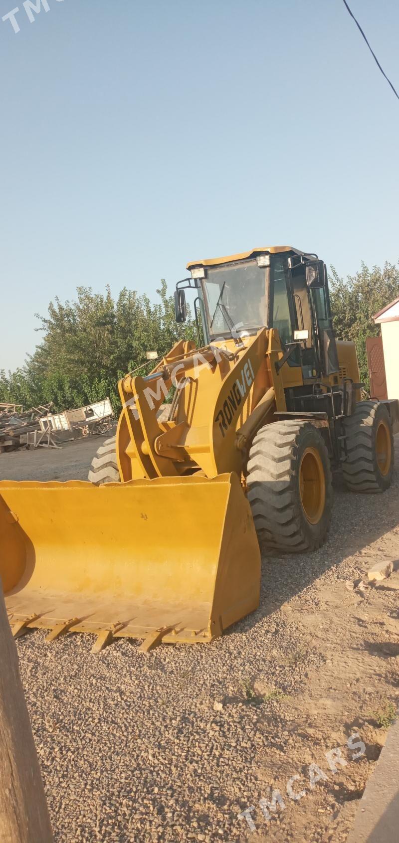 LiuGong CPCD30 2014 - 265 000 TMT - Мары - img 3
