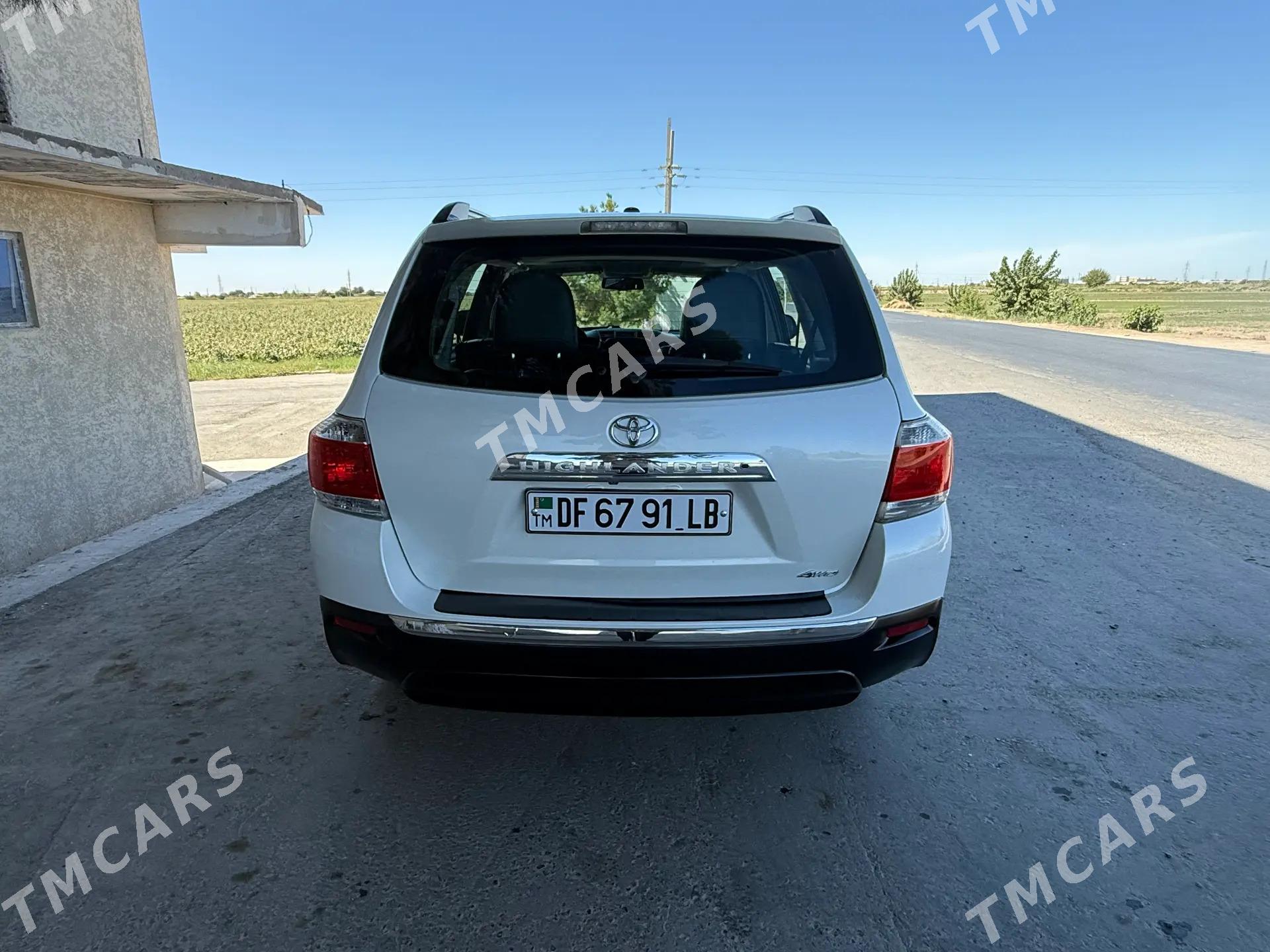Toyota Highlander 2012 - 350 000 TMT - Türkmenabat - img 4
