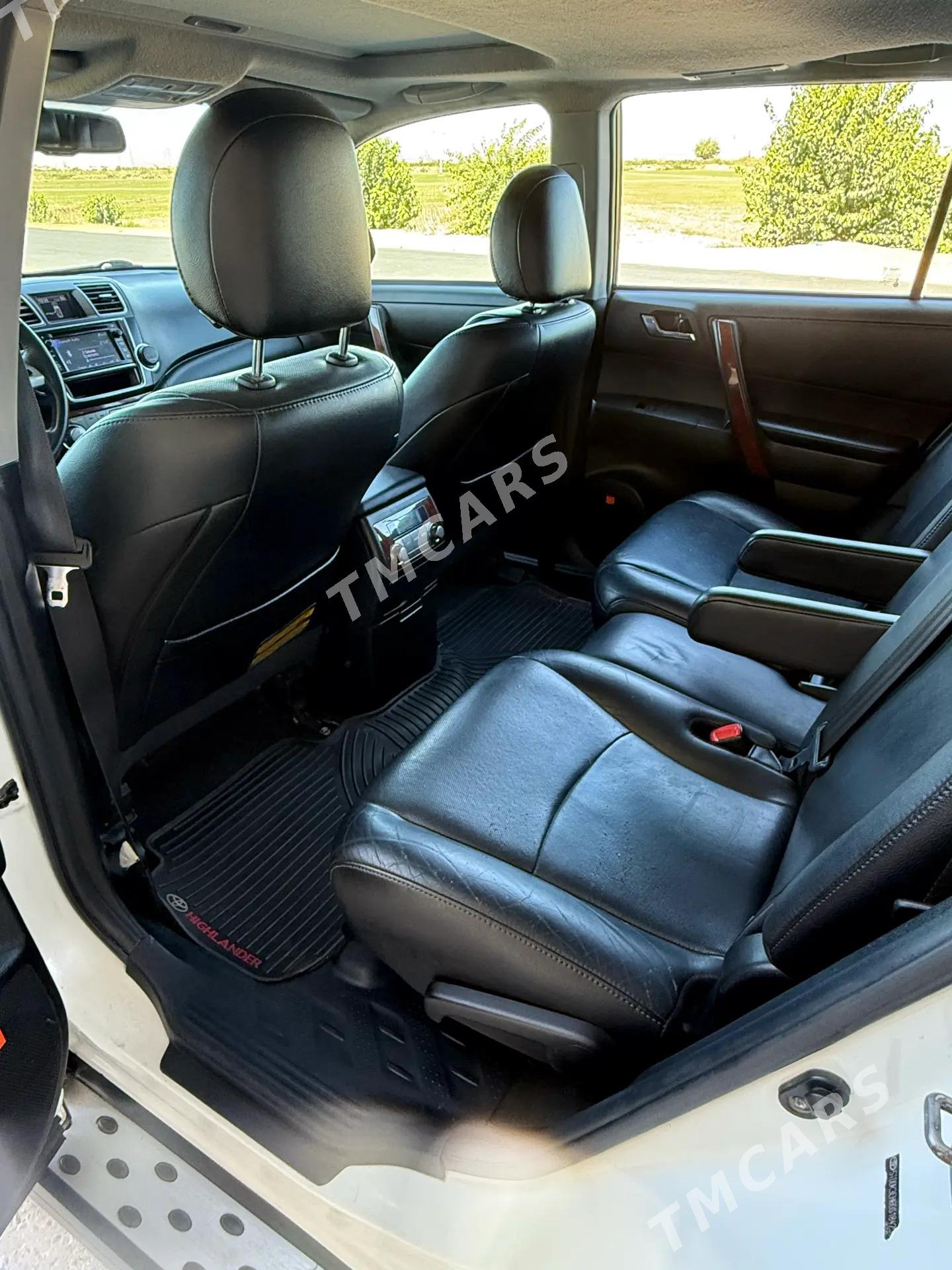 Toyota Highlander 2012 - 350 000 TMT - Türkmenabat - img 1