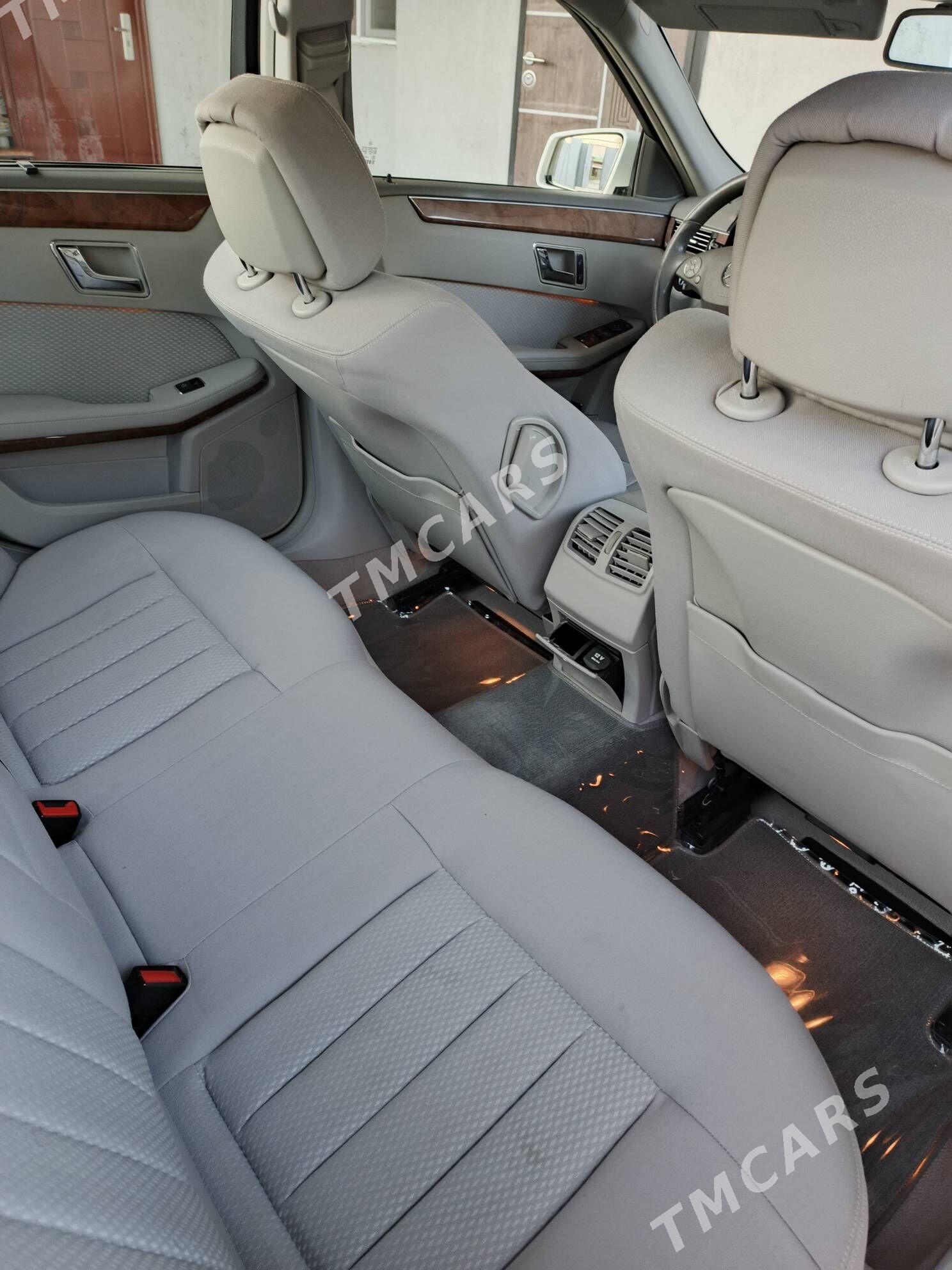 Mercedes-Benz E350 2011 - 265 000 TMT - Ашхабад - img 2
