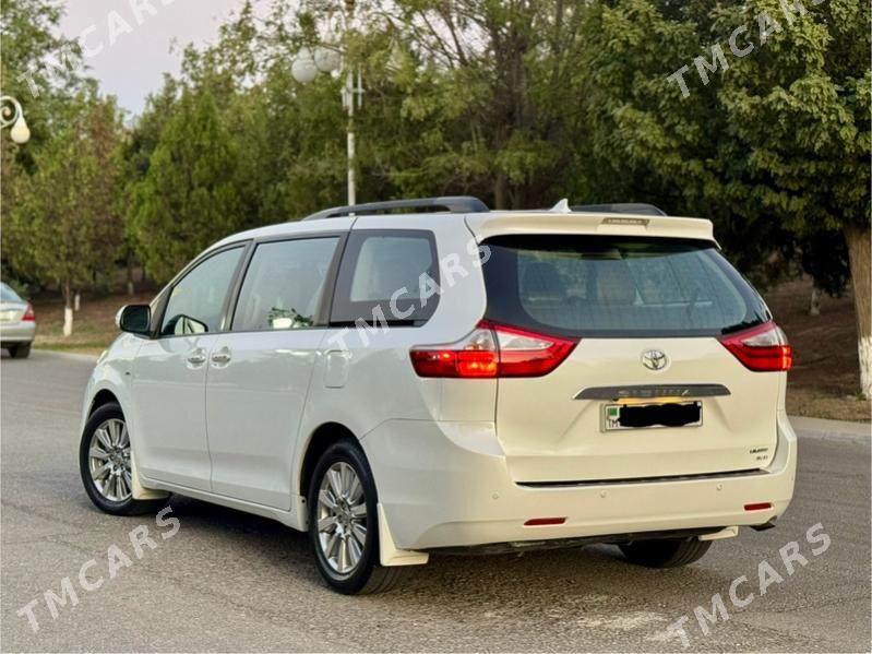 Toyota Sienna 2017 - 510 000 TMT - Aşgabat - img 9