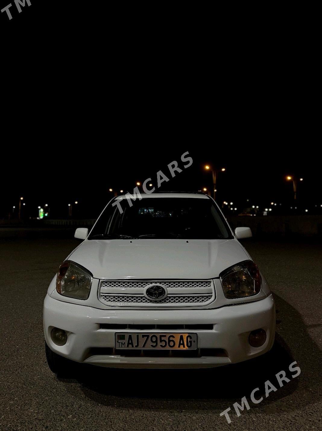 Toyota RAV4 2004 - 150 000 TMT - 11 mkr - img 3