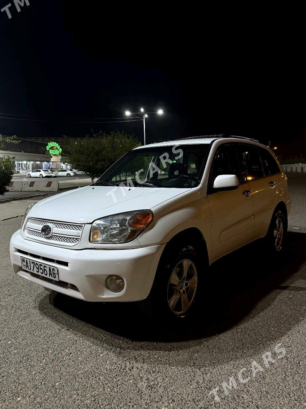 Toyota RAV4 2004 - 150 000 TMT - 11 mkr - img 2