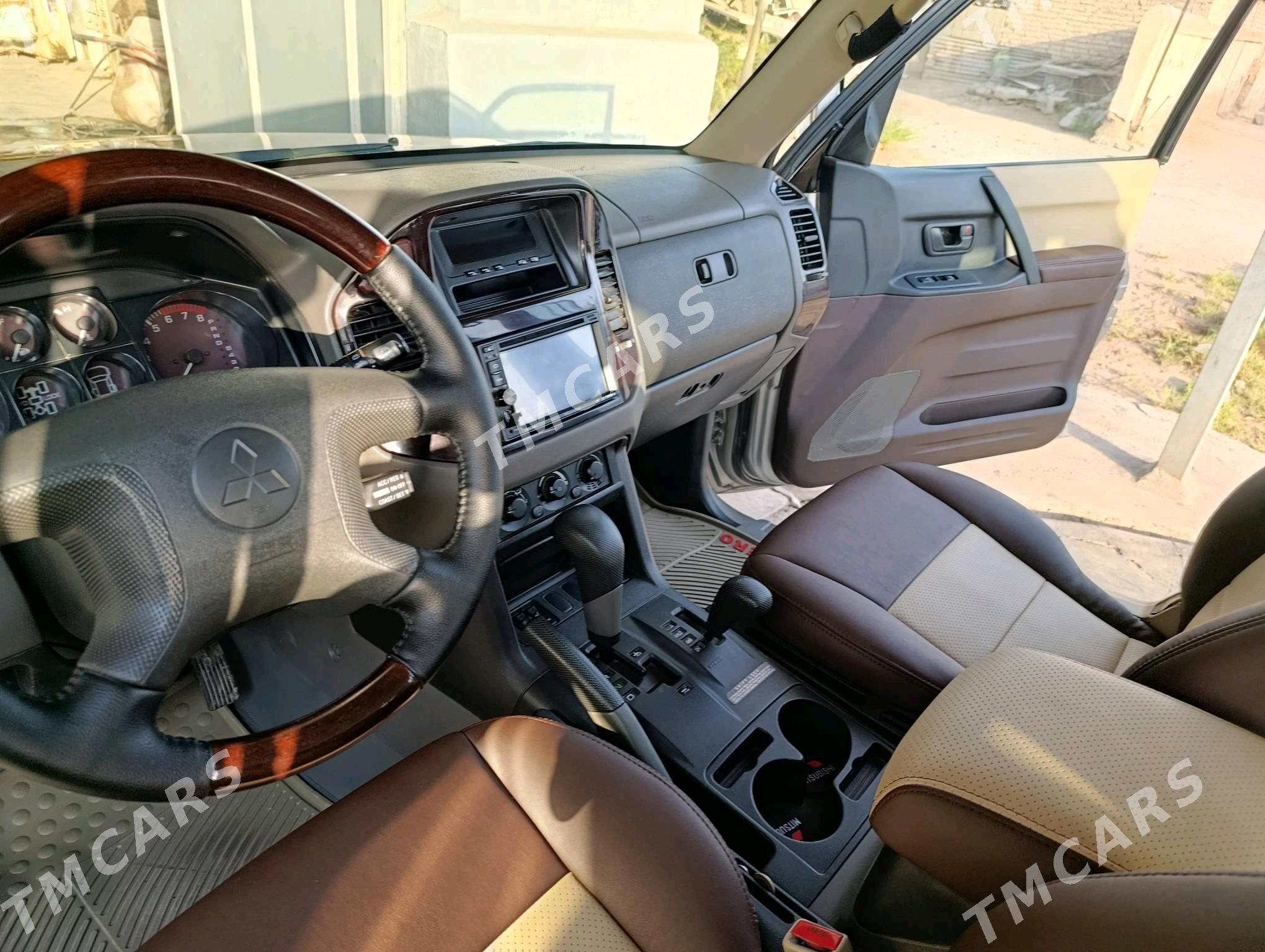 Mitsubishi Montero 2002 - 140 000 TMT - Теджен - img 7