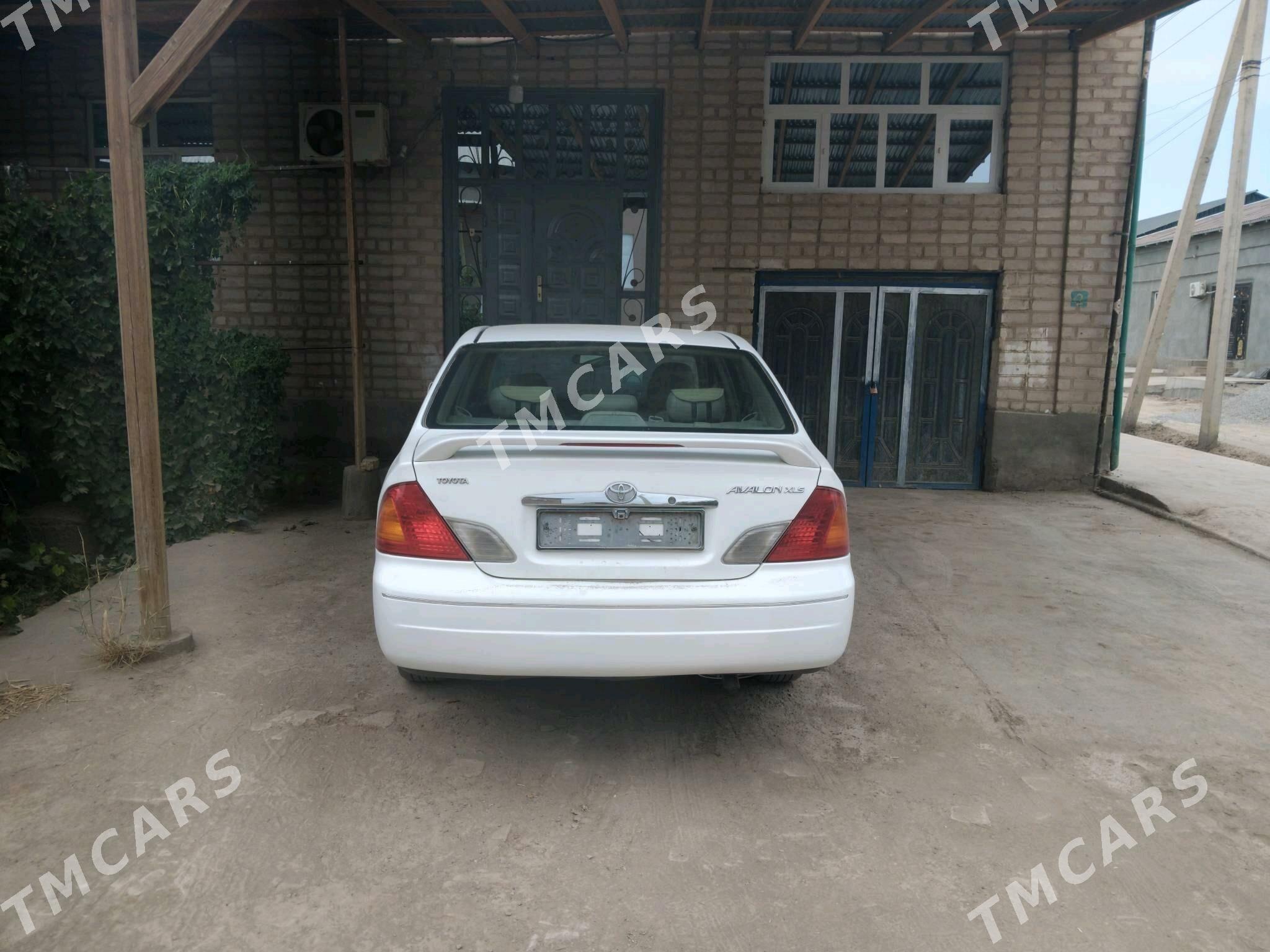 Toyota Avalon 2002 - 170 000 TMT - Гурбансолтан Едже - img 2