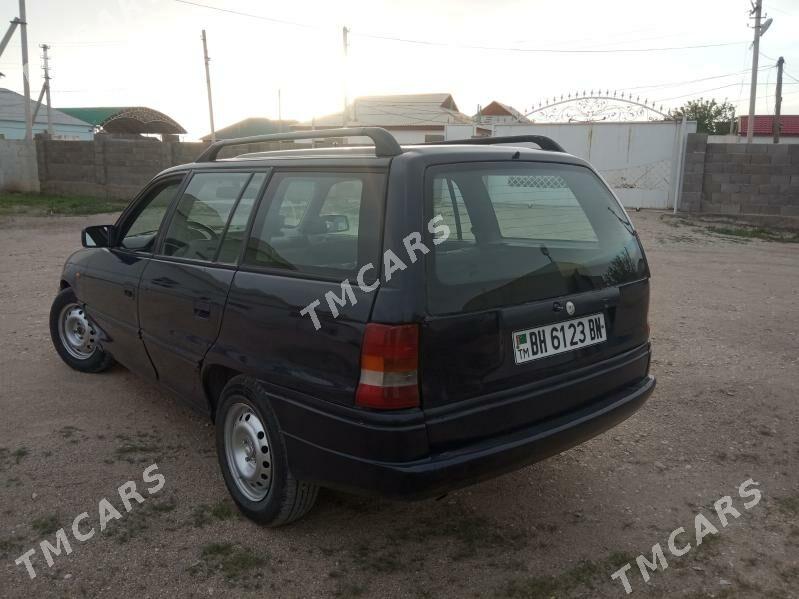 Opel Astra 1993 - 30 000 TMT - Balkanabat - img 4