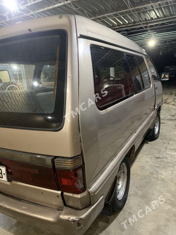 Toyota Town Ace 1988 - 16 000 TMT - Саят - img 3