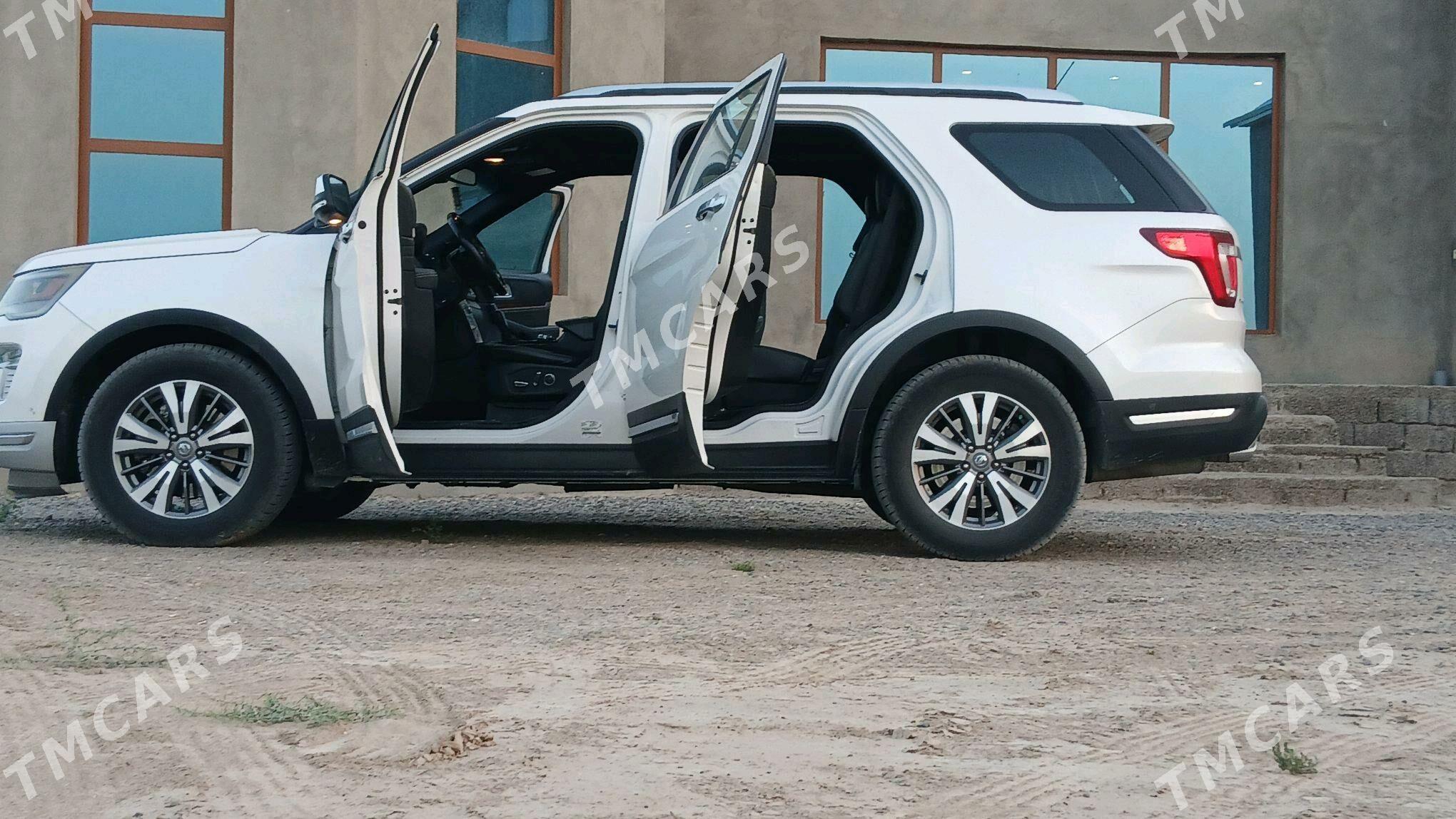Ford Explorer 2018 - 450 000 TMT - Tagtabazar - img 4