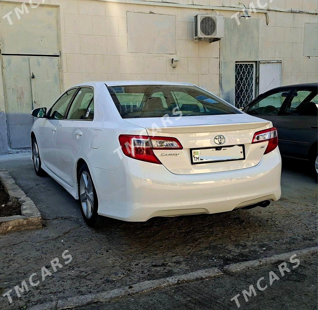 Toyota Camry 2013 - 200 000 TMT - Туркменабат - img 4