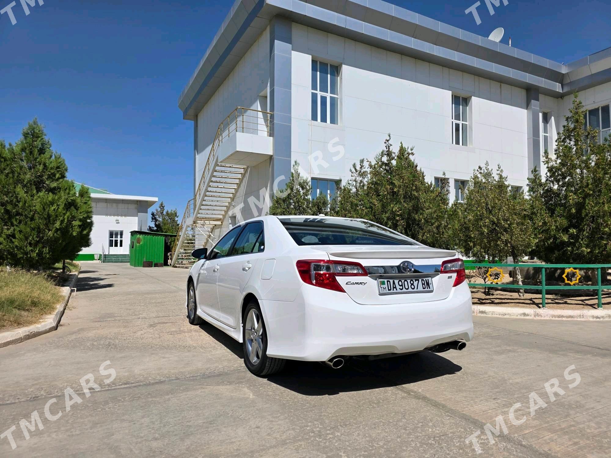 Toyota Camry 2014 - 270 000 TMT - Gyzylarbat - img 6