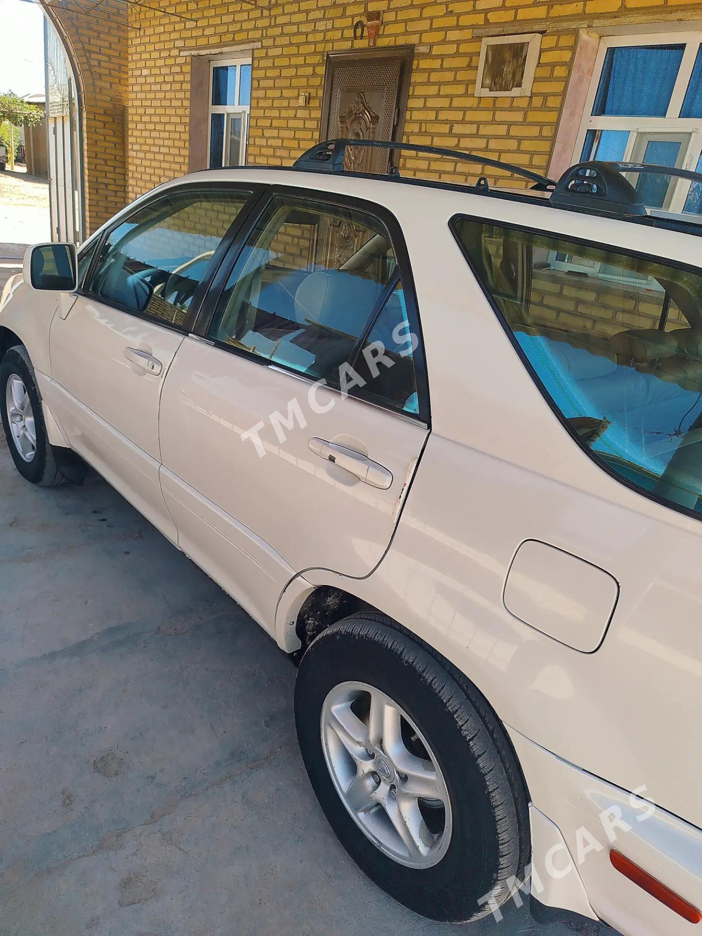 Lexus RX 300 2000 - 190 000 TMT - Sarahs - img 3