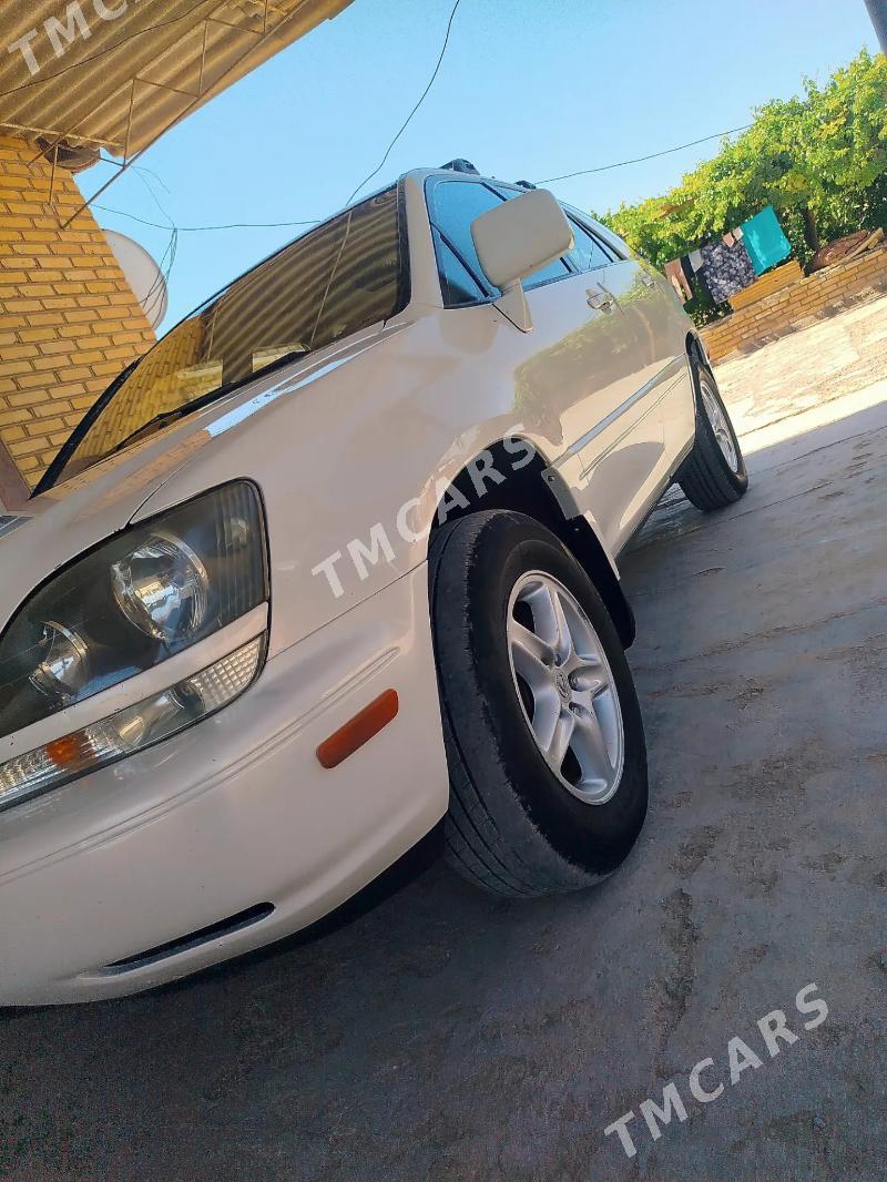 Lexus RX 300 2000 - 190 000 TMT - Sarahs - img 4