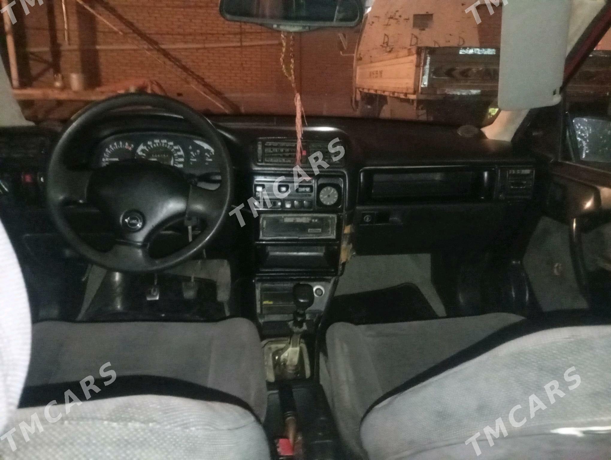 Opel Vectra 1991 - 32 000 TMT - Wekilbazar - img 2
