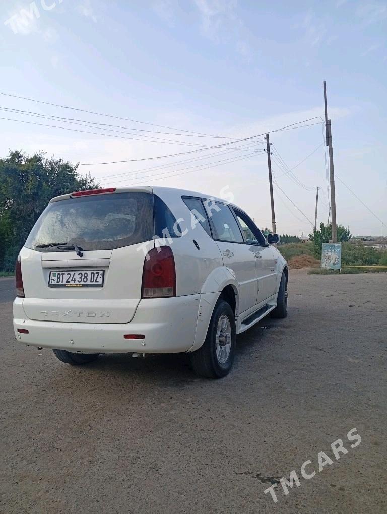 SsangYong Rexton W 2002 - 35 000 TMT - Шабатский этрап - img 3