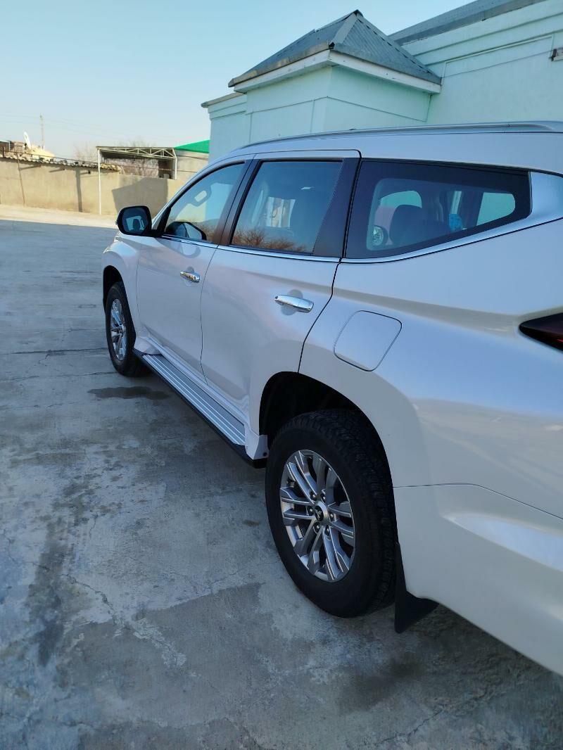 Mitsubishi Pajero 2020 - 450 000 TMT - Бахарден - img 6